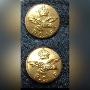 WW2 Royal Canadian Air Force RCAF Tunic Button -
24mm